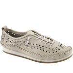 Δερμάτινο Γυναικείο Μοκασίνι με κορδόνια σε μπεζ χρώμα