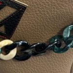 Andlion τσάντα ώμου καπιτονέ με κοκκάλινη αλυσίδα σε πούρο χρώμα - Image 8