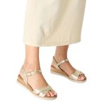 Tamaris Σφηνοειδή σανδάλια σε χρυσό χρώμα 1-28106-42-933 - Image 8